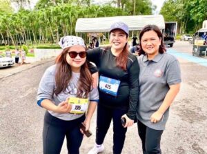 การท่องเที่ยวแห่งประเทศไทย (ททท.) ชวนสัมผัสประสบการณ์ Sport Tourism กับ “ULTRAMAN HERO RUN 2026 : THAILAND” ณ สวนสาธารณะเทศบาลนครหาดใหญ่อ.หาดใหญ่ จ.สงขลาการท่องเที่ยวแห่งประเทศไทย (ททท.) เดินหน้าส่งเสริมการท่องเที่ยวเชิงกีฬา (Sport Tourism)จัดกิจกรรม “ULTRAMAN HERO RUN 2026 : THAILAND” ในวันที่ 26 กันยายน 2569ณ สวนสาธารณะเทศบาลนครหาดใหญ่ อำเภอหาดใหญ่ จังหวัดสงขลา ชูศักยภาพหาดใหญ่และจังหวัดสงขลาเป็นจุดหมายปลายทางด้านการท่องเที่ยวเชิงกีฬา เพื่อกระตุ้นการเดินทาง ขยายวันพักค้างคืน ซึ่งนำไปสู่การสร้างรายได้หมุนเวียนใน จ.สงขลา“ULTRAMAN HERO RUN 2026 : THAILAND” ถือได้ว่าเป็นการจัดงานระดับนานาชาติใน จ.สงขลา มีนักวิ่ง นักกีฬารวมถึงผู้ที่ชื่นชอบกิจกรรมวิ่งเพื่อออกกำลังกายเข้าร่วมงานมากกว่า 500 คน ทั้งจากประเทศไทย และสิงคโปร์ กิจกรรมครั้งนี้เป็นการเชื่อมโยงทั้งในเรื่องของแหล่งท่องเที่ยว และกีฬาควบคู่กัน อีกทั้งยังเป็นการสร้างประสบการณ์ท่องเที่ยวที่เน้นให้นักท่องเที่ยวได้ลงมือทำ ได้ร่วมเรียนรู้ในกิจกรรมต่าง ๆ รวมถึงได้สัมผัสความสวยงามของแหล่งท่องเที่ยว และได้ลิ้มลองความอร่อยสไตล์สงขลากับเมนูอาหารอัตลักษณ์ไปพร้อมกันการจัดกิจกรรม “ULTRAMAN HERO RUN 2026 : THAILAND” จึงเป็นมากกว่าการแข่งขัน แต่เป็นการสร้างประสบการณ์ในมุมมองใหม่ของการท่องเที่ยวจังหวัดสงขลา ผ่านกิจกรรมทางกีฬาเข้ากับเสน่ห์ของท้องถิ่น อาหาร วิถีชีวิต และแหล่งท่องเที่ยว และสะท้อนศักยภาพของ จ.สงขลา ในการนำเสนอประสบการณ์การท่องเที่ยวที่หลากหลายและมีเอกลักษณ์